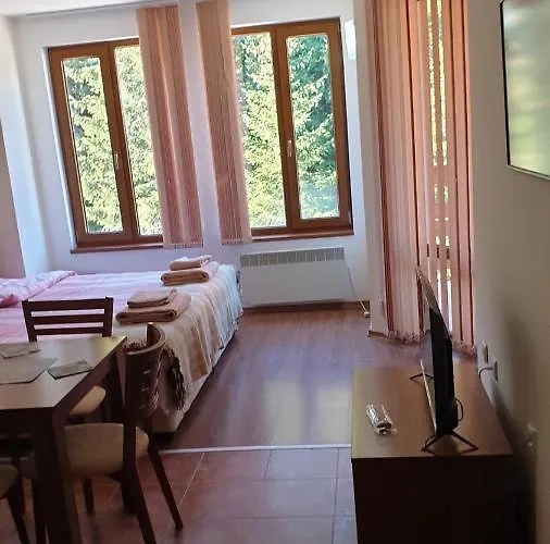 Апартаменты Rositsa 28 *